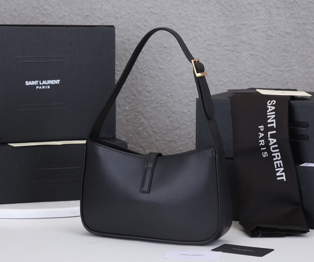 saint laurent smooth calfskin le 5 a 7 mini hobo black - image 2