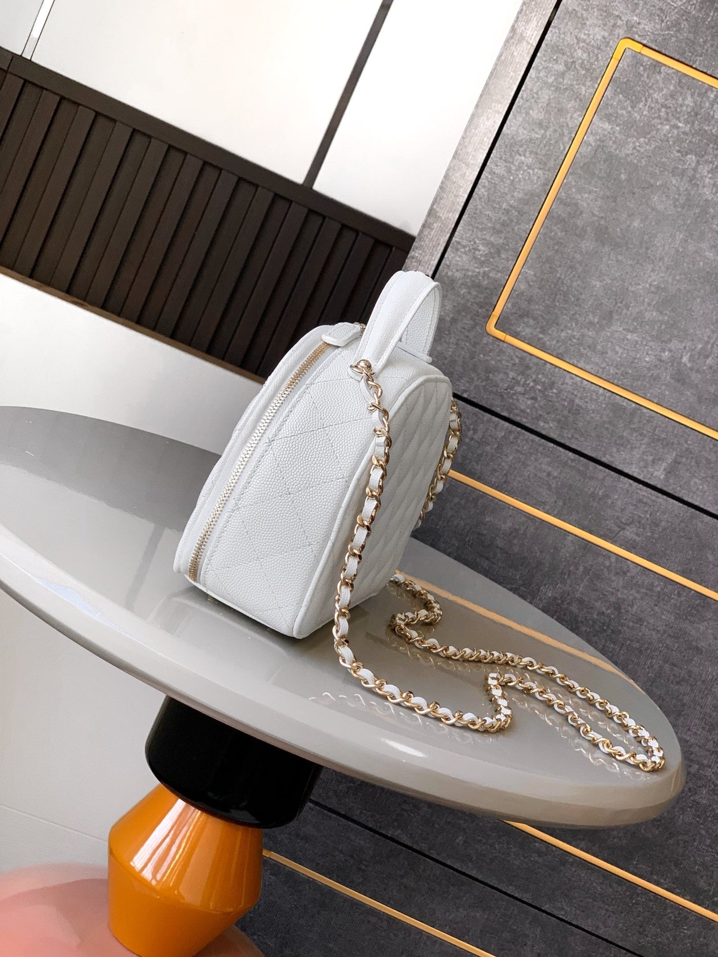 Chan*l matelasse shoulder bag - image 2