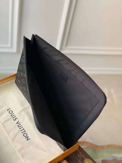 Lou*s Vuitt*n handbag men’s black with wallet 25cm - image 2