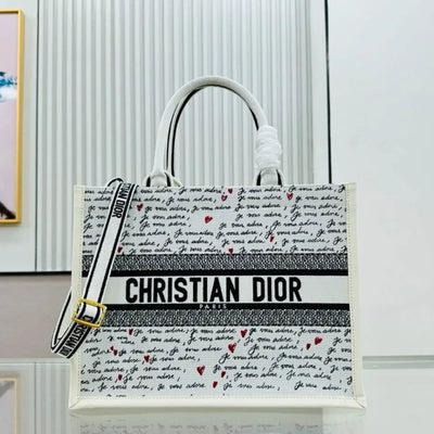 Di*r medium Di*r book tote - main image