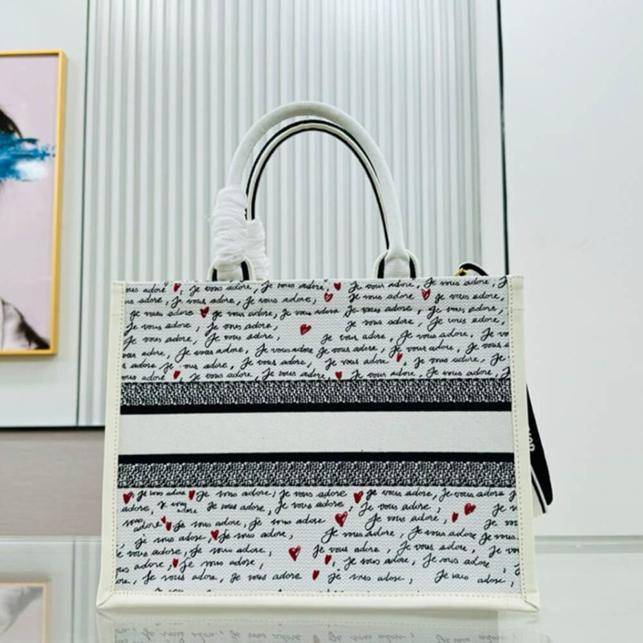 Di*r medium Di*r book tote - image 3