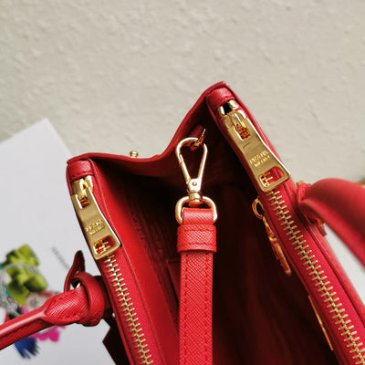 medium galleria 28 red saffiano leather - image 5