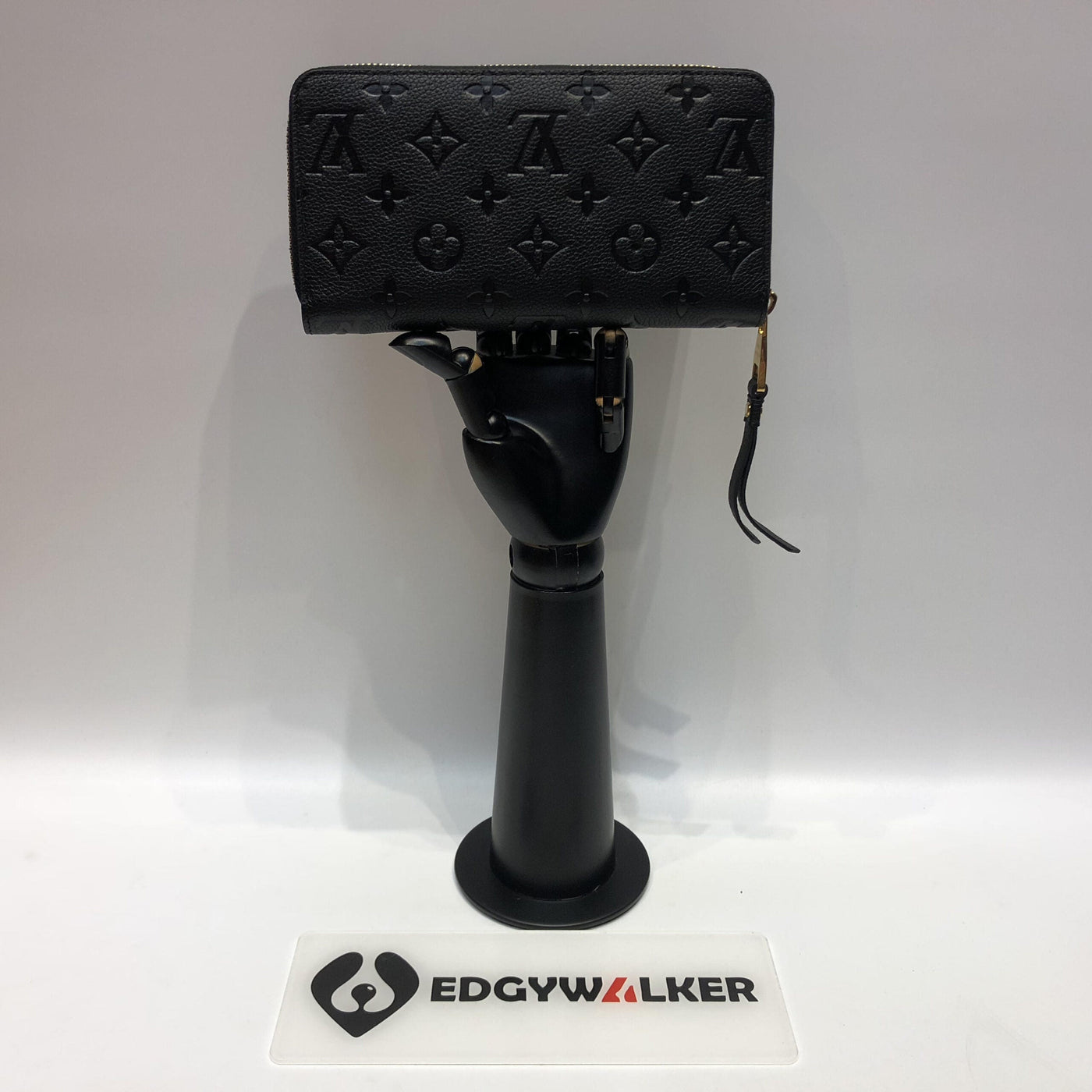 Lou*s Vuitt*n zipper wallet black - image 2