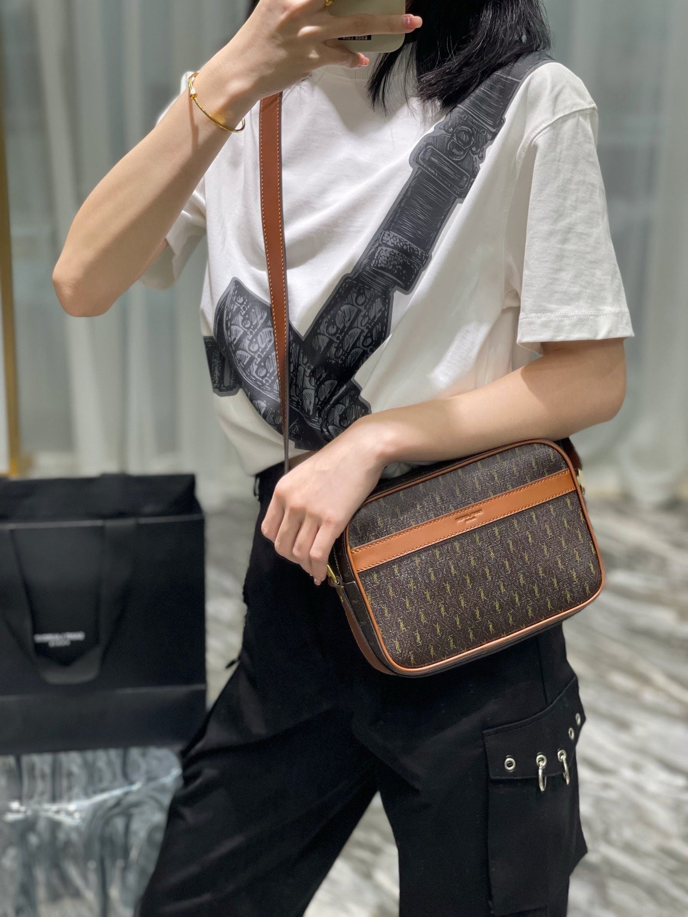 saint laurent  canvas smooth calfskin le monogramme camera bag chestnut - image 3