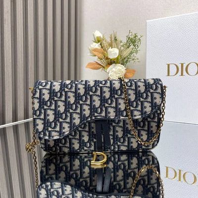 Di*r medium saddle pouch with chain - main image