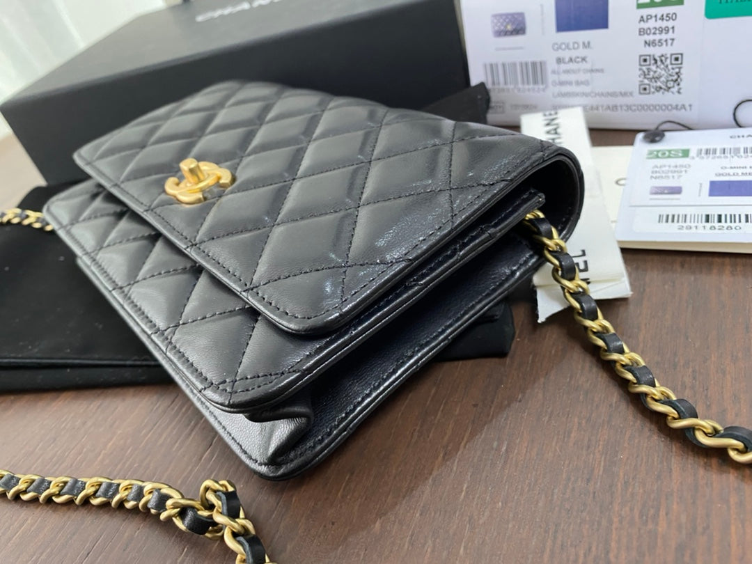 CLASSIC WOC 19CM BLACK LAMBSKIN GOLD HARDWARE - Image 6