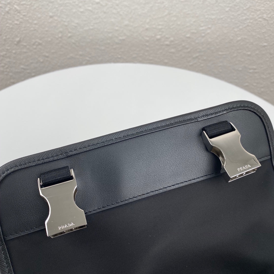 messenger bag 22 in black re-nylon - image 4