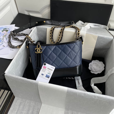 CC GABRIELLE MINI 20 HOBO BAG IN MIDNIGHT BLUE MIX BLACK CALFSKIN - Image 2