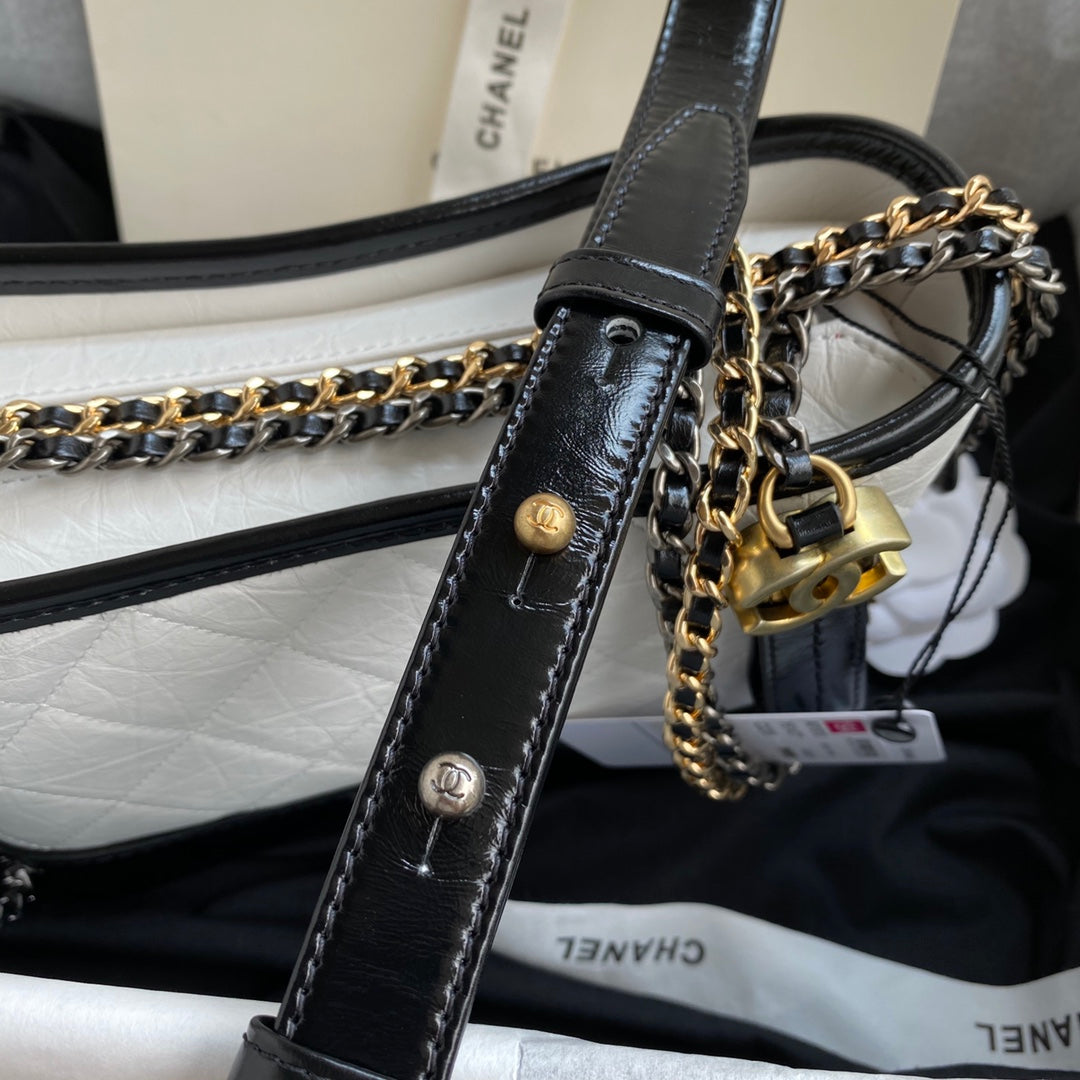 CC GABRIELLE MINI 20 HOBO BAG IN WHITE MIX BLACK CALFSKIN - Image 7