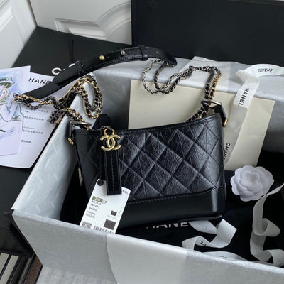 CC GABRIELLE MINI 20 HOBO BAG IN BLACK CALFSKIN - Image 3