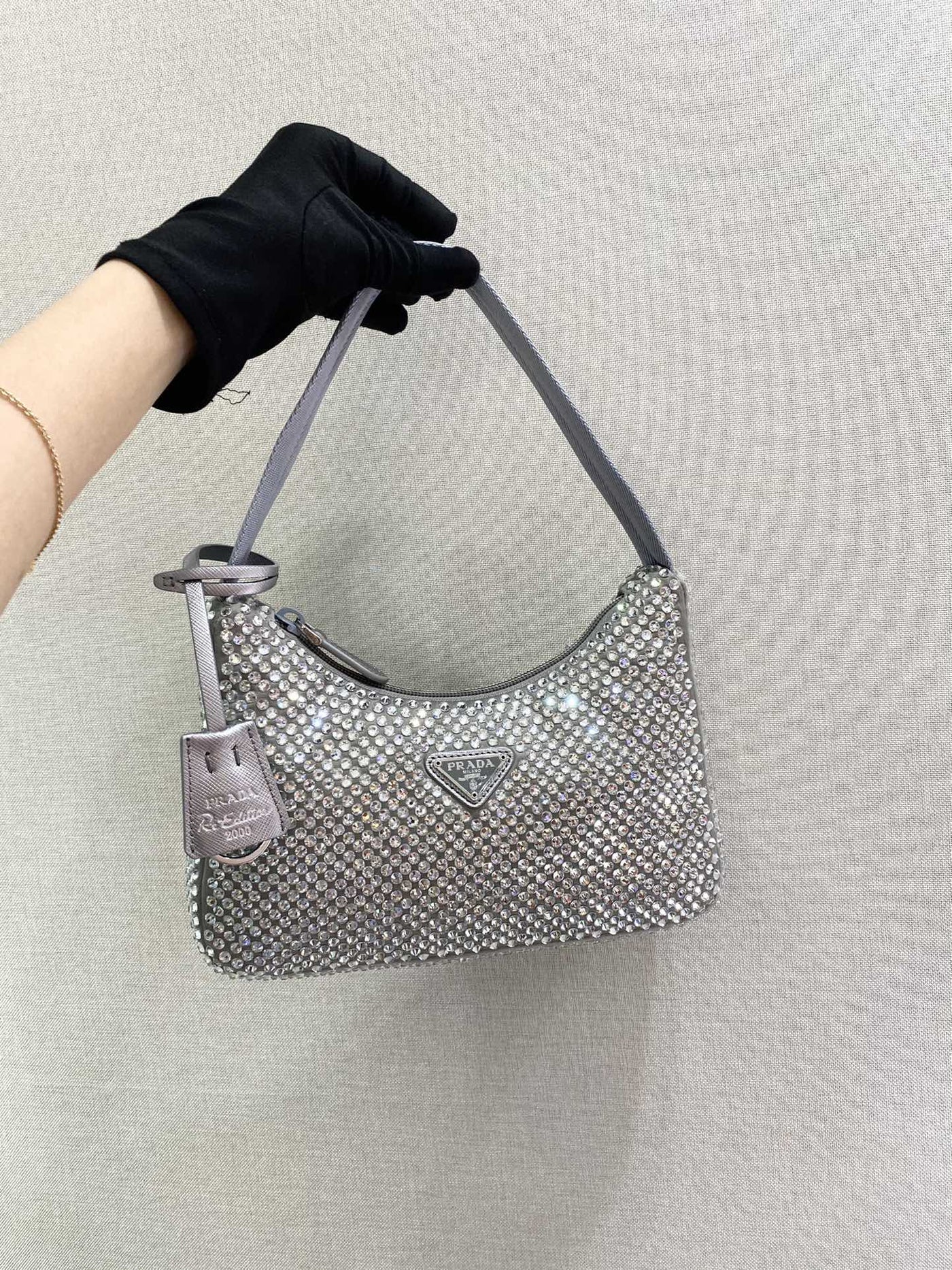 sparkling hobo bag 23 in silver nylon attached fully crystals - image 4