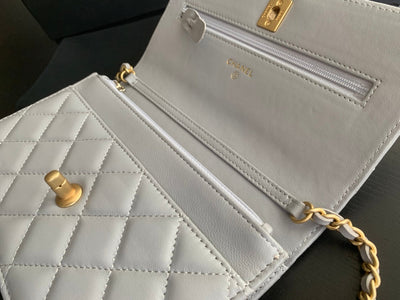 CLASSIC WOC 19CM WHITE LAMBSKIN GOLD HARDWARE - Image 9