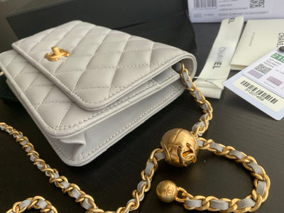 CLASSIC WOC 19CM WHITE LAMBSKIN GOLD HARDWARE - Image 5