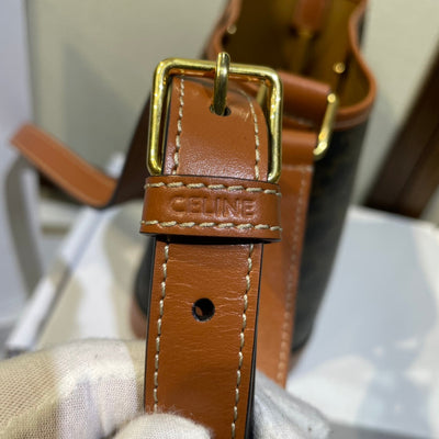 BUCKET 30 IN BLACK TRIOMPHE CANVAS AND RED BROWN CALFSKIN TRIM - Image 5