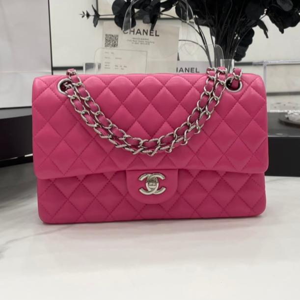 CC 25 CLASSIC SMALL DOUBLE FLAP BAG IN BRIGHT PINK CALFSKIN WITH STRAP - Image 3