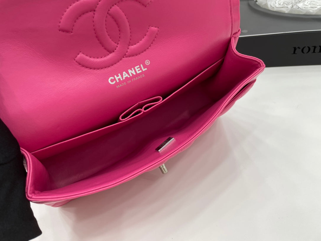 CC 25 CLASSIC SMALL DOUBLE FLAP BAG IN BRIGHT PINK CALFSKIN WITH STRAP - Image 9