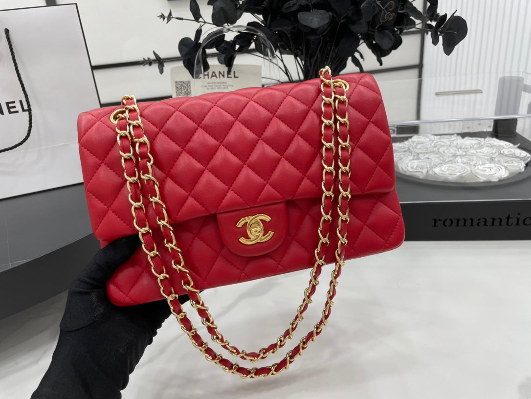 CC 25 CLASSIC SMALL DOUBLE FLAP BAG IN CHERRY RED CALFSKIN WITH STRAP - Image 5