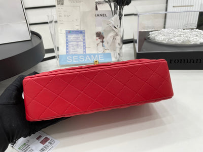 CC 25 CLASSIC SMALL DOUBLE FLAP BAG IN CHERRY RED CALFSKIN WITH STRAP - Image 10