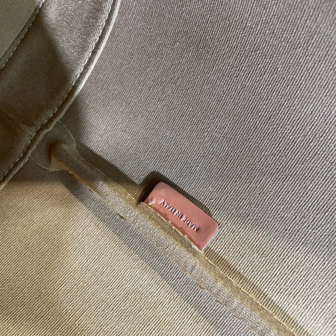 BUCKET 33 IN BLACK TRIOMPHE CANVAS AND BRONZE BROWN CALFSKIN TRIM - Image 7