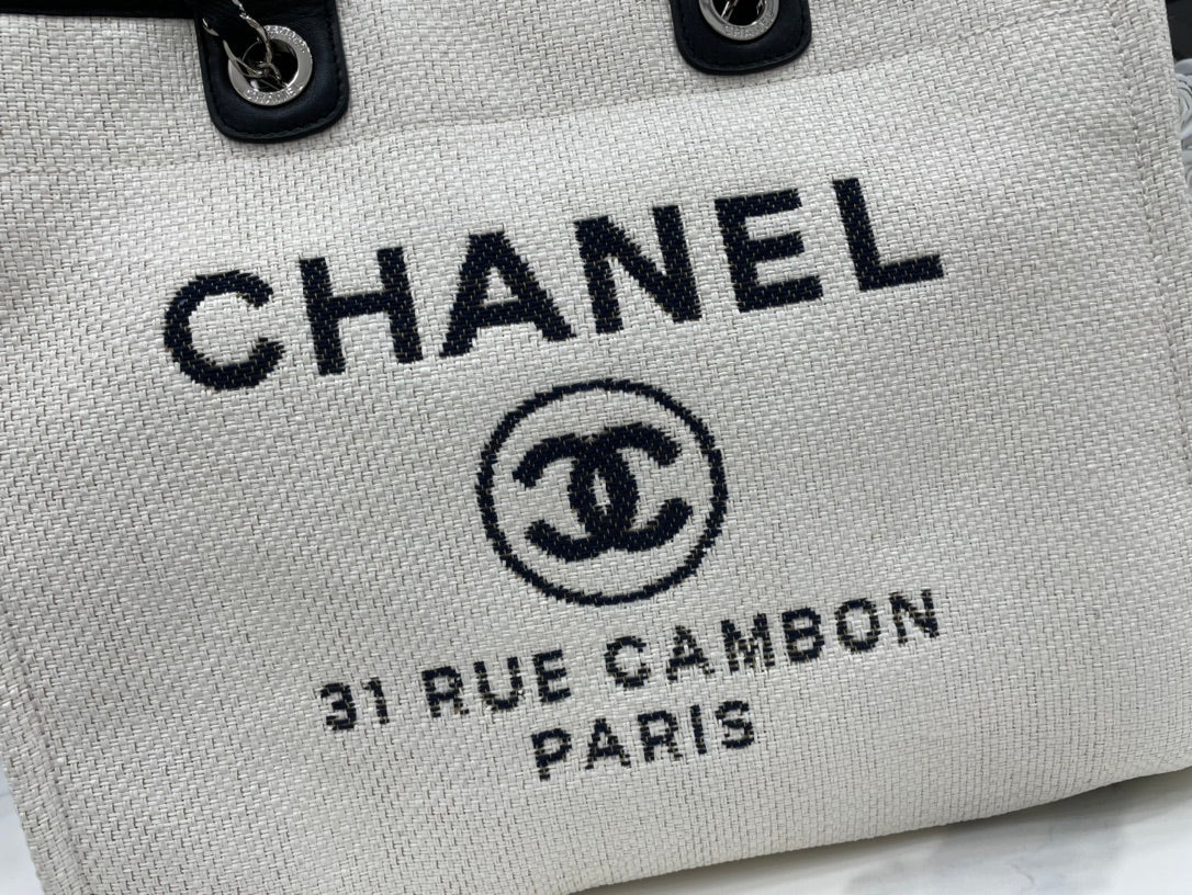CC DEAUVILLE LARGE 38 TOTE BAG IN WHITE CANVAS WITH BLACK LOGO - Image 6