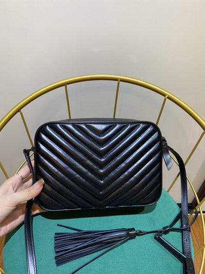 LOU 23 CAMERA BAG IN BLACK QUILTED LEATHER