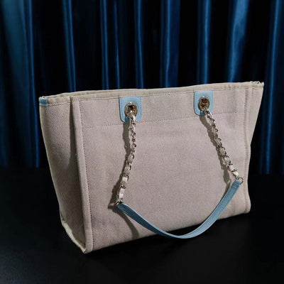 CC DEAUVILLE LARGE 39 TOTE BAG IN BEIGE CANVAS WITH LIGHT BLUE CHAIN - Image 2