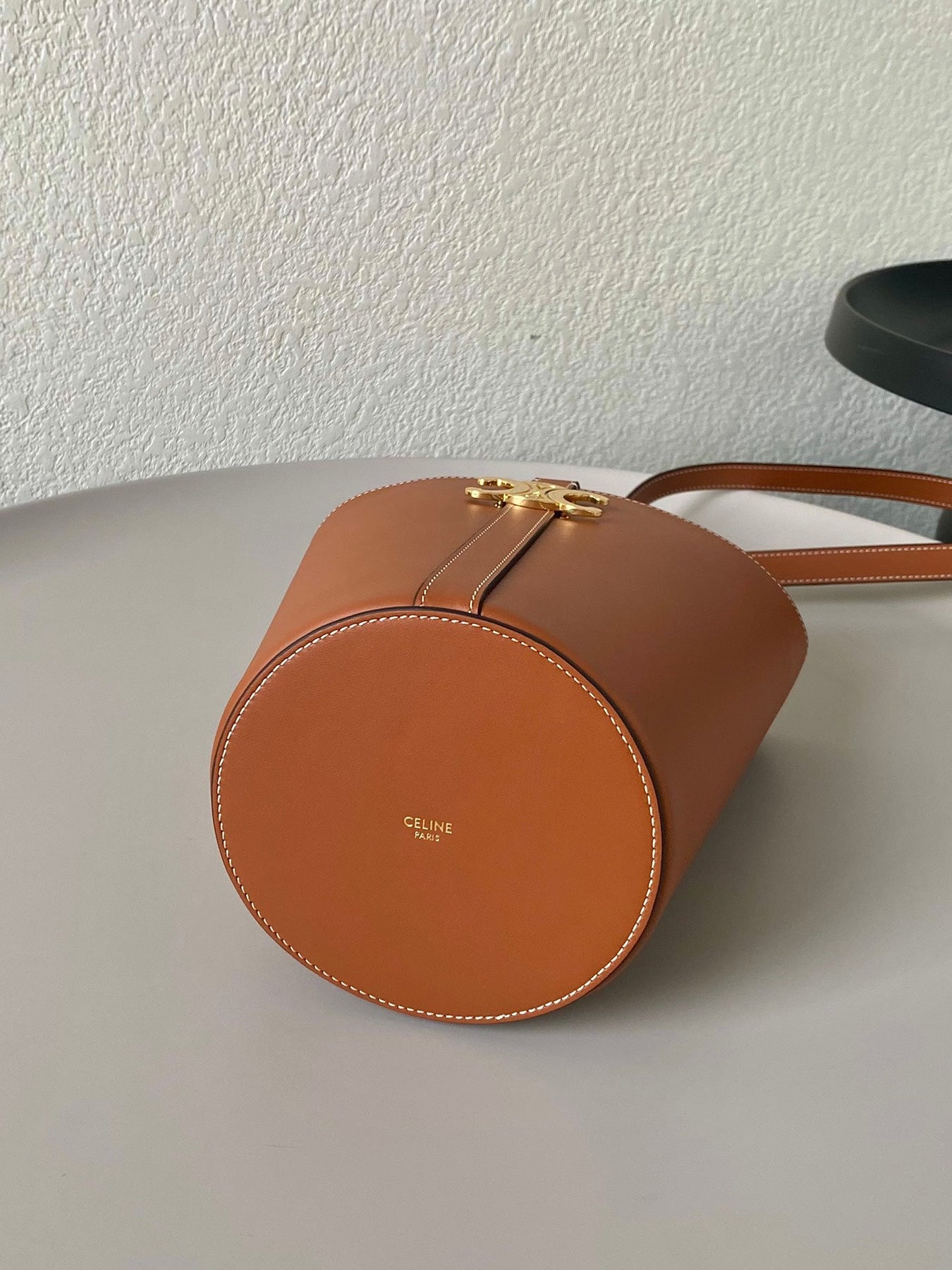 TRIOMPHE 25 BUCKET BAG CINNAMON BROWN CALFSKIN - Image 7