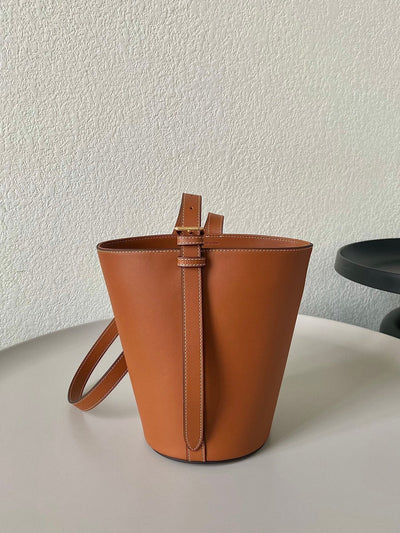 TRIOMPHE 25 BUCKET BAG CINNAMON BROWN CALFSKIN - Image 6