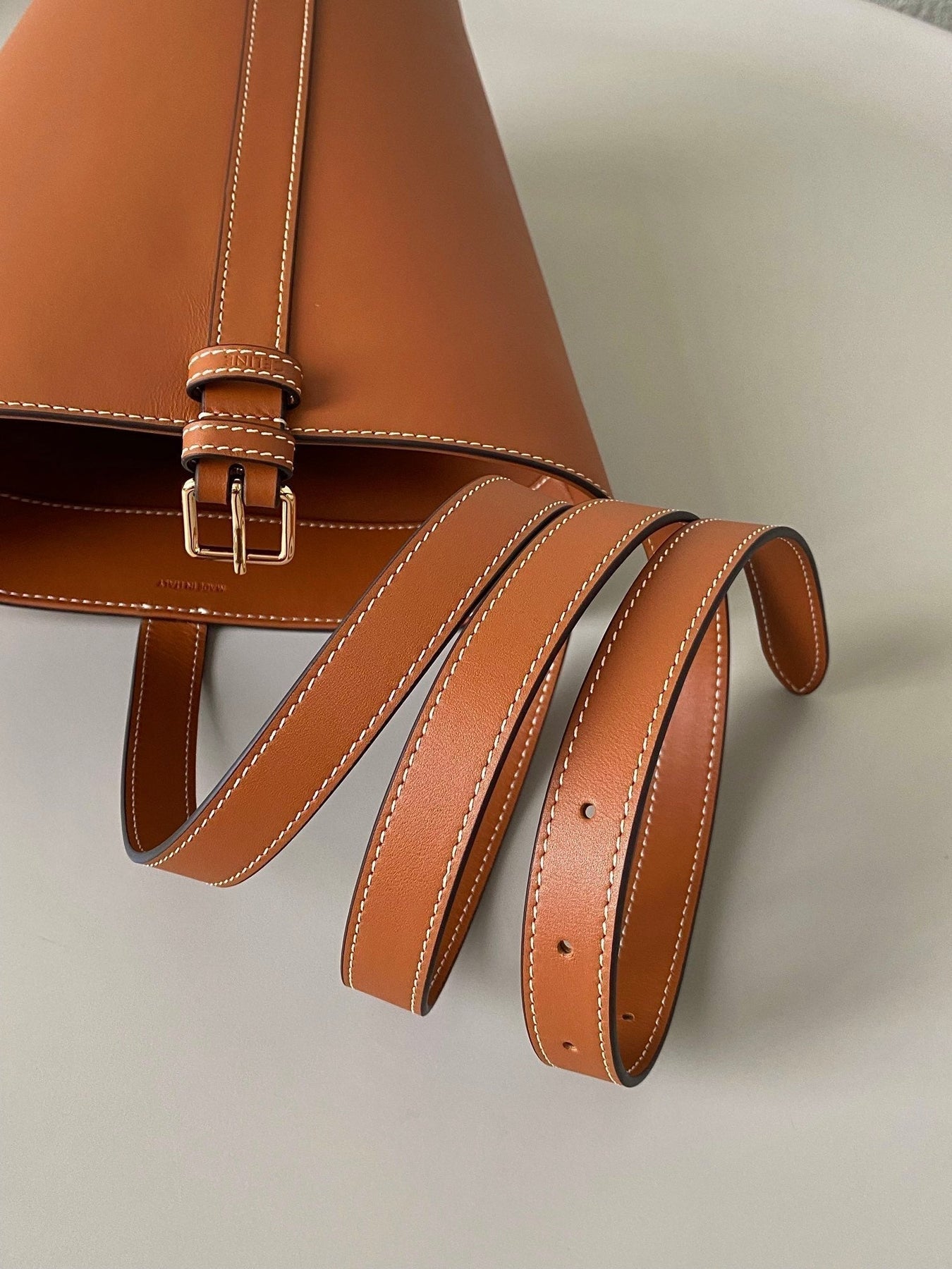 TRIOMPHE 25 BUCKET BAG CINNAMON BROWN CALFSKIN - Image 11