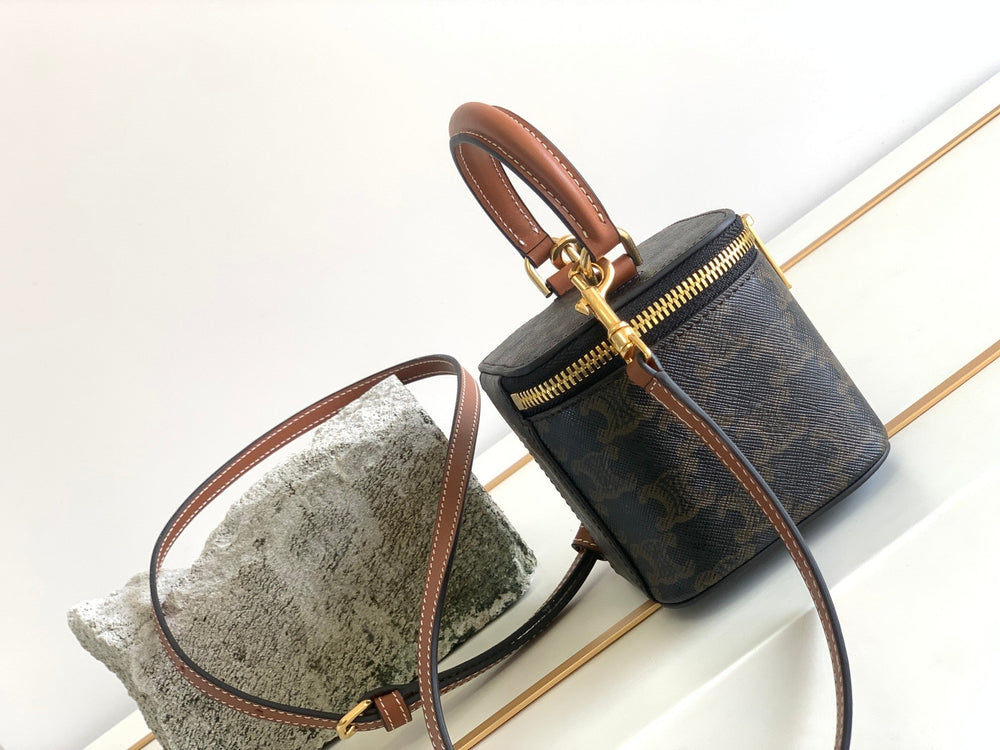 TRIOMPHE 9 CALFSKIN BLACK PATTERN BOX BAG - Image 2