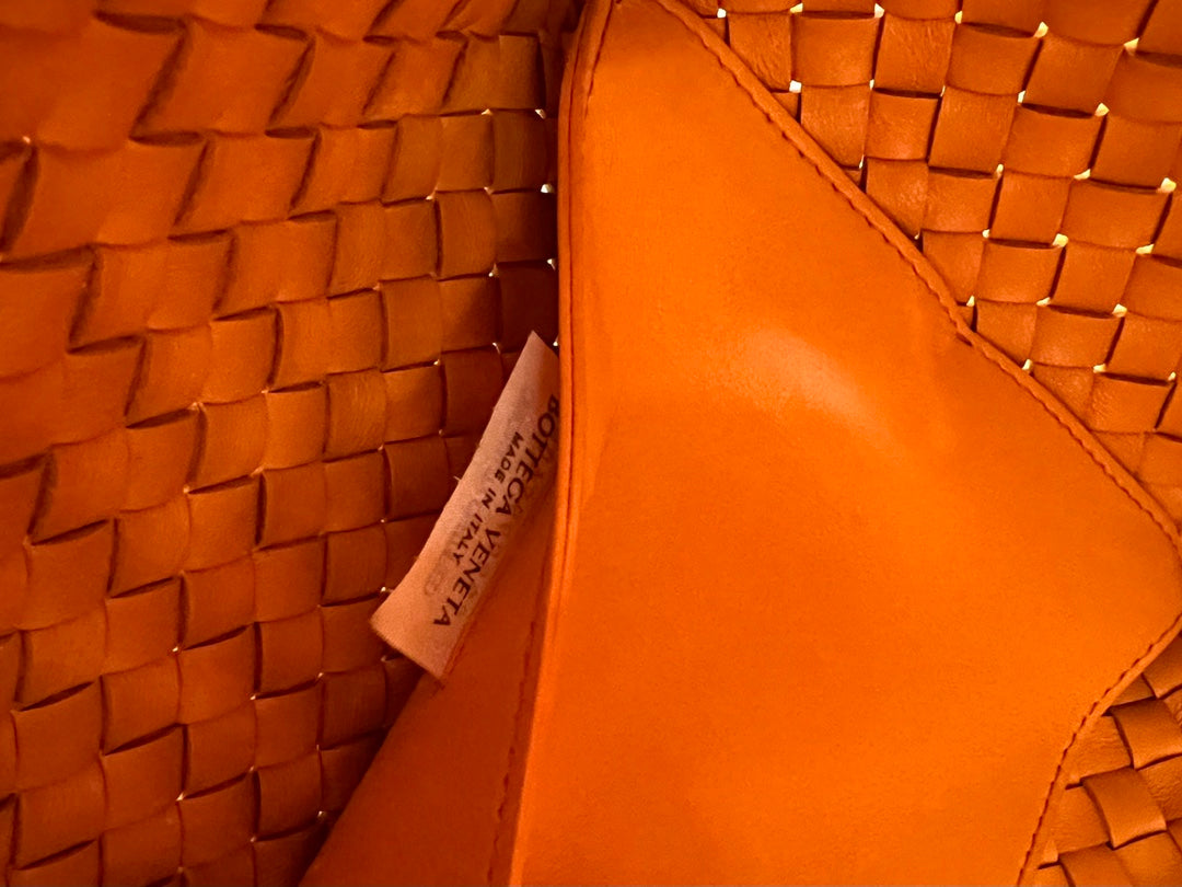 SMALL CABAT 32 IN UT ORANGE LAMBSKIN - Image 5