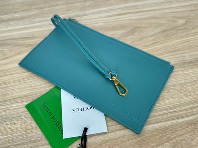 SMALL CABAT 32 IN TEAL BLUE LAMBSKIN - Image 4