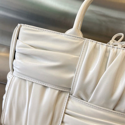 SMALL ARCO TOTE 30 IN WHITE SOFT LAMBSKIN - Image 4