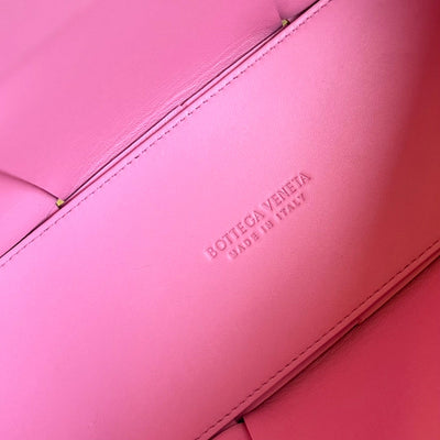 SMALL ARCO TOTE 30 IN WEWAK PINK LAMBSKIN - Image 5
