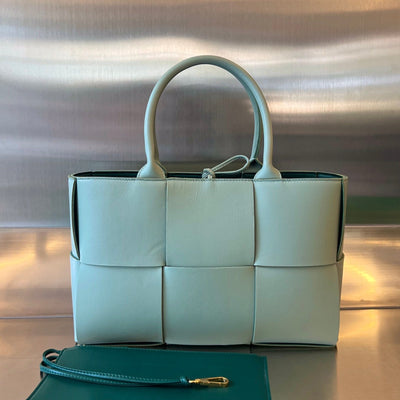 SMALL ARCO TOTE 30 IN MORNING GLORY LAMBSKIN - Main Image