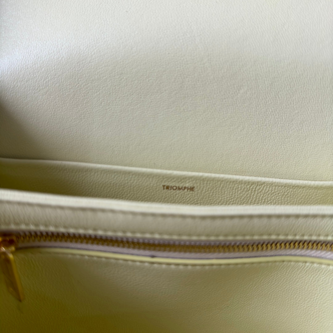 CLASSIQUE TRIOMPHE BAG 22 IN YELLOW CALFSKIN - Image 10