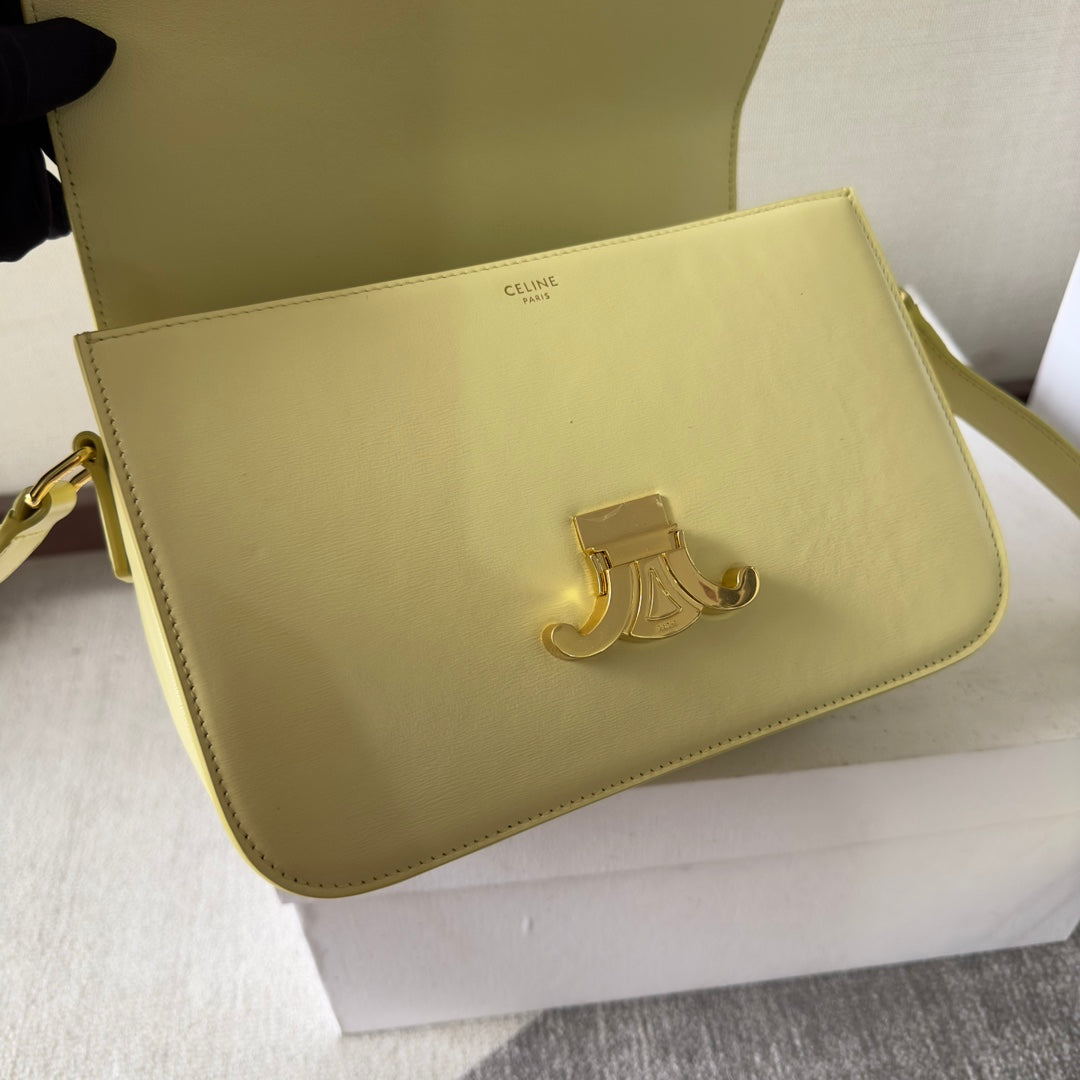 CLASSIQUE TRIOMPHE BAG 22 IN YELLOW CALFSKIN - Image 9