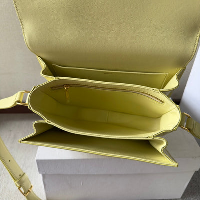 CLASSIQUE TRIOMPHE BAG 22 IN YELLOW CALFSKIN - Image 6