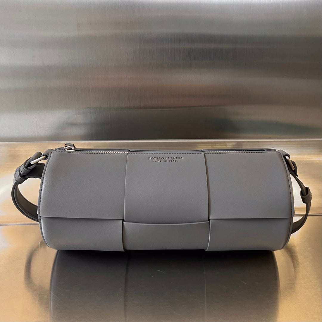 CYLINDER CASSETTE 30 IN LAVA GRAY CALFSKIN - Image 3