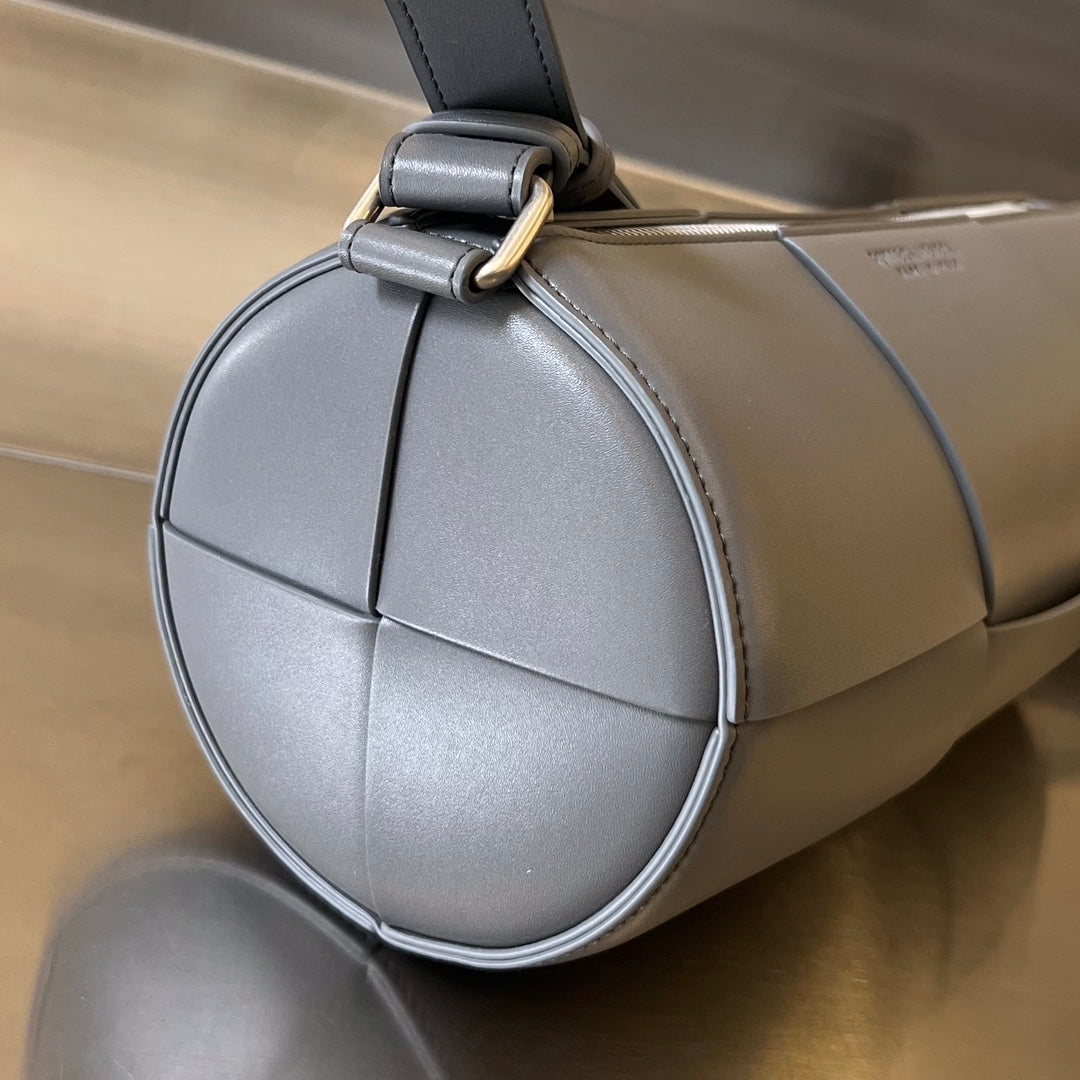 CYLINDER CASSETTE 30 IN LAVA GRAY CALFSKIN - Image 11