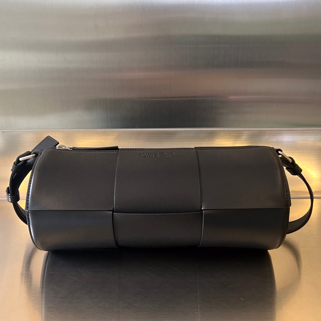 CYLINDER CASSETTE 30 IN BLACK CALFSKIN - Main Image