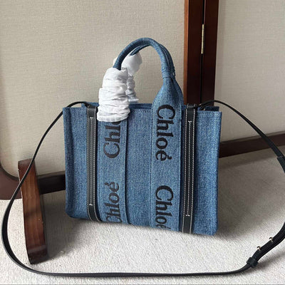 SMALL WOODY TOTE BAG 26.5 IN BLUE DENIM BLACK CALFSKIN - Image 3