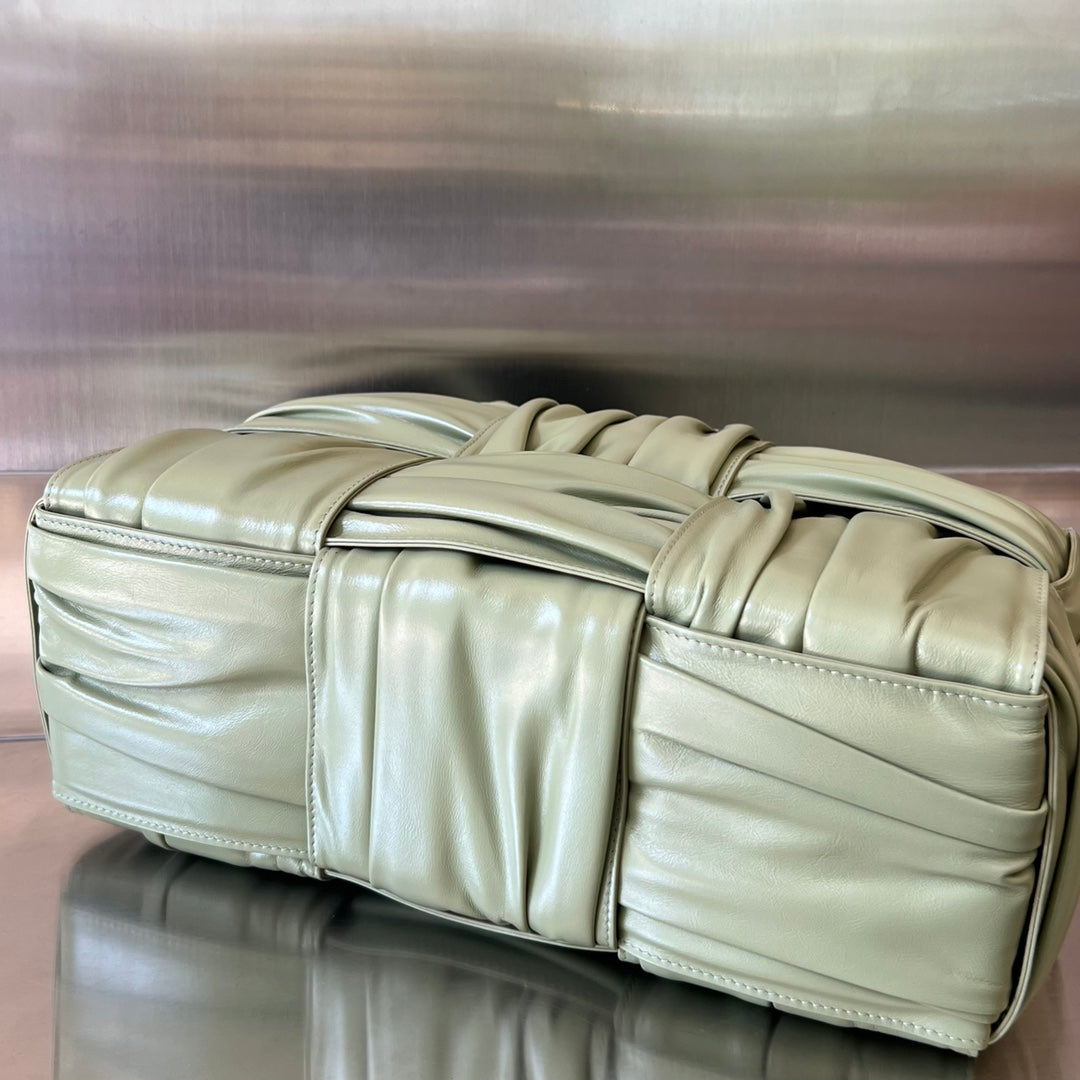 SMALL ARCO TOTE 30 IN TRAVERTINE SOFT LAMBSKIN - Image 5