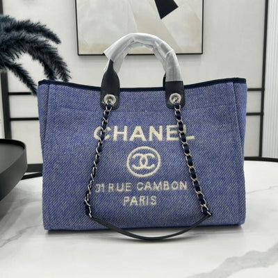 CC DEAUVILLE LARGE 38 TOTE BAG IN VIOLET PURPLE CANVAS WITH WHITE LOGO - Main Image