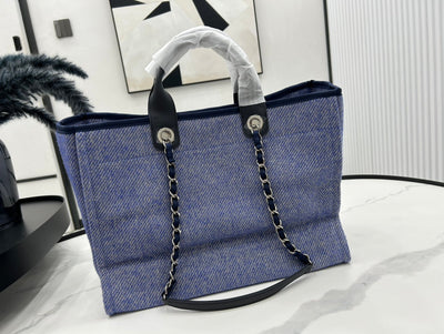 CC DEAUVILLE LARGE 38 TOTE BAG IN VIOLET PURPLE CANVAS WITH WHITE LOGO - Image 5