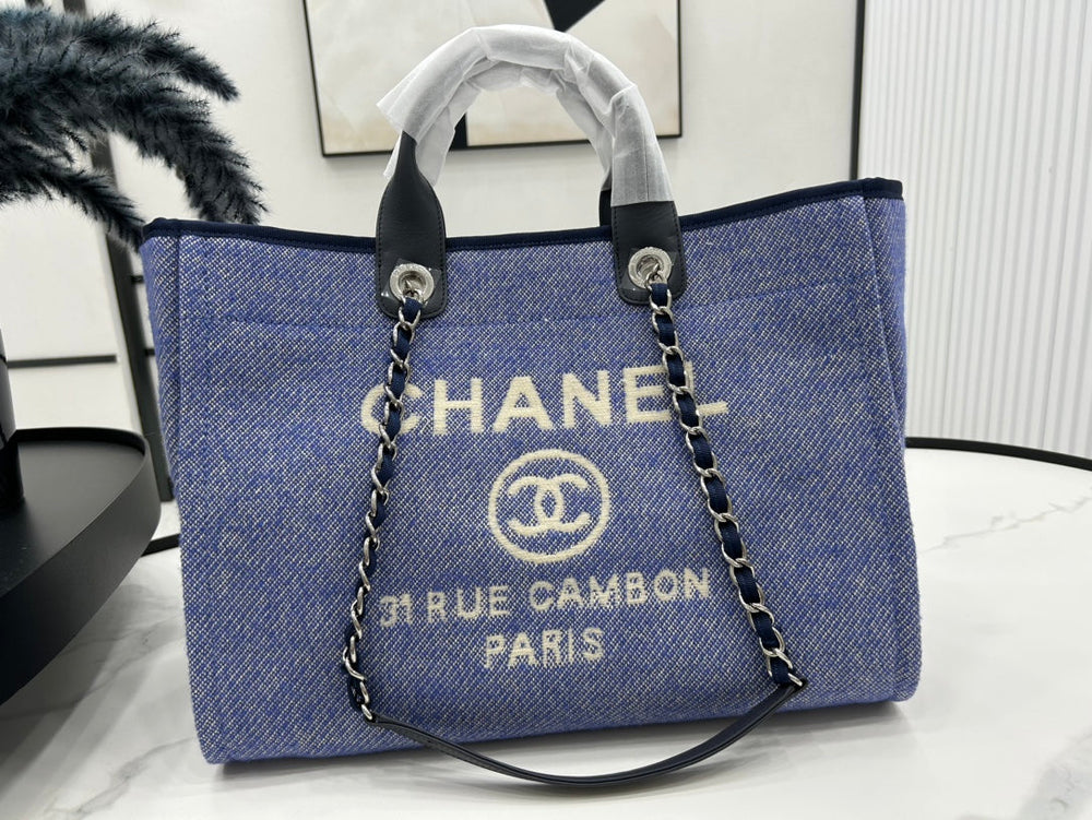 CC DEAUVILLE LARGE 38 TOTE BAG IN VIOLET PURPLE CANVAS WITH WHITE LOGO - Image 2