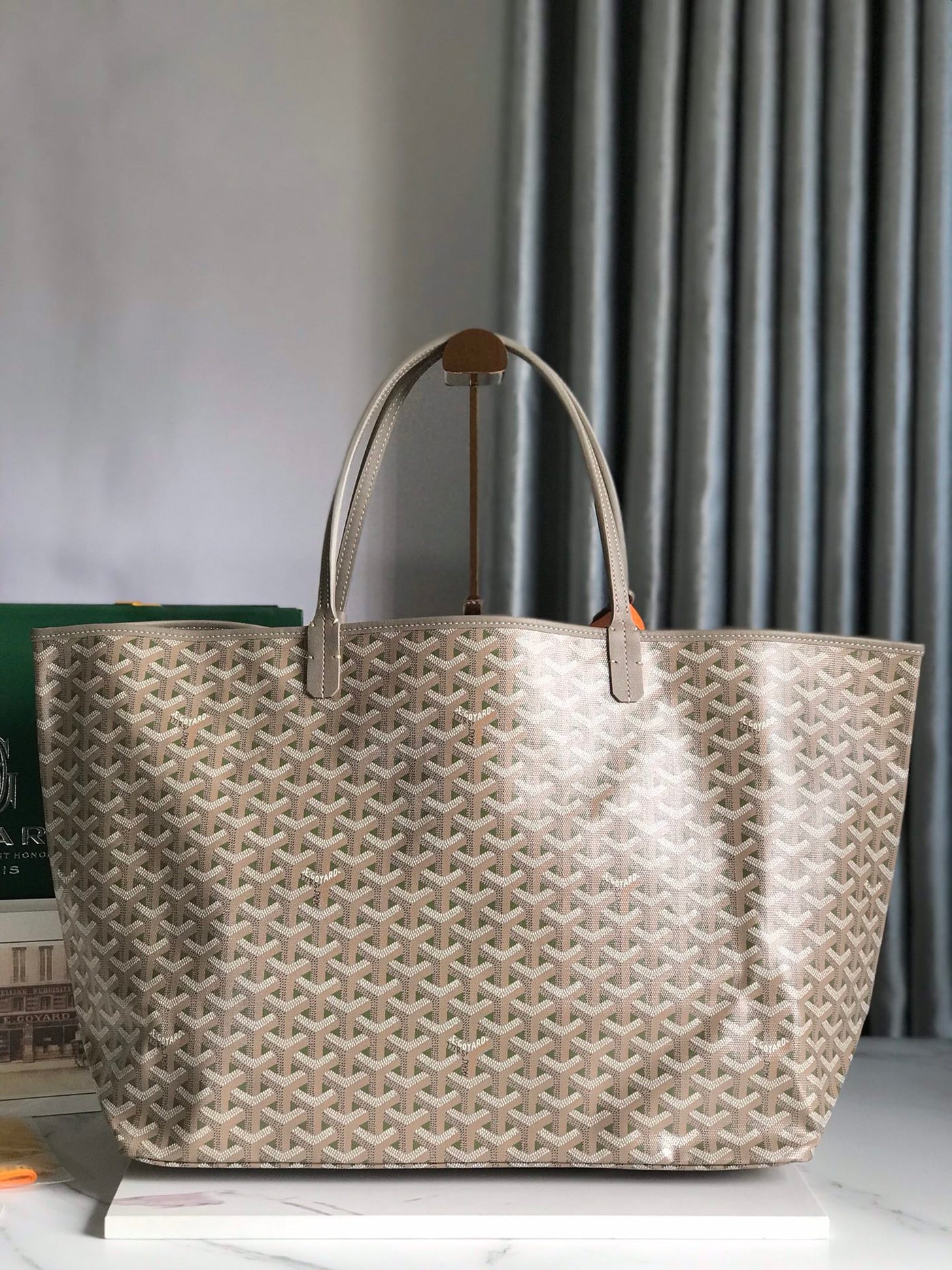 SAINT LOUIS GM 40 IN GREY MIX GREEN GOYARDINE CANVAS AND CALFSKIN