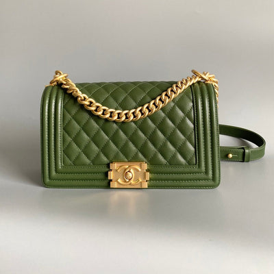CC MEDIUM 25 BOY BAG IN OLIVE GREEN LAMBSKIN GOLD HARDWARE - Image 3