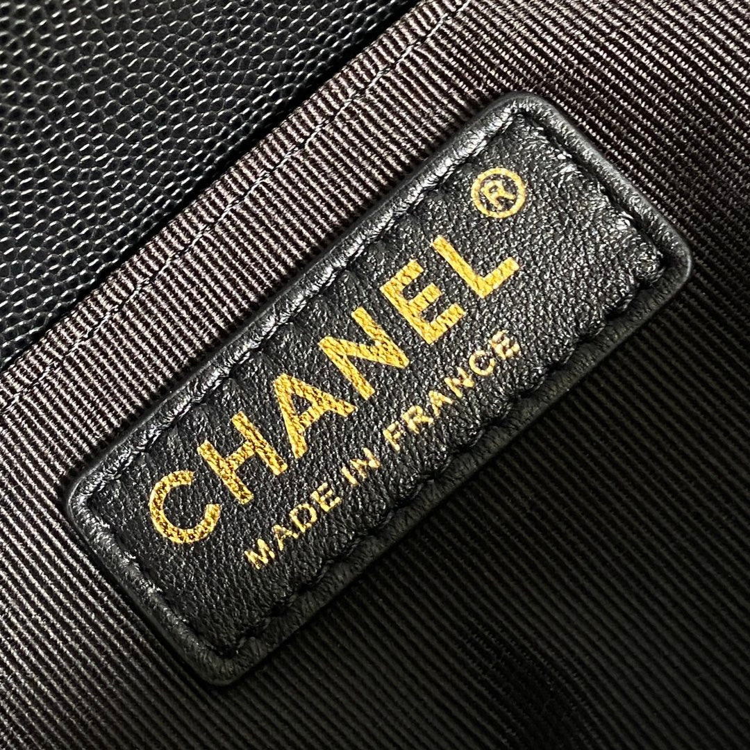 CC MEDIUM 25 BOY BAG IN BLACK LAMBSKIN GOLD HARDWARE - Image 7