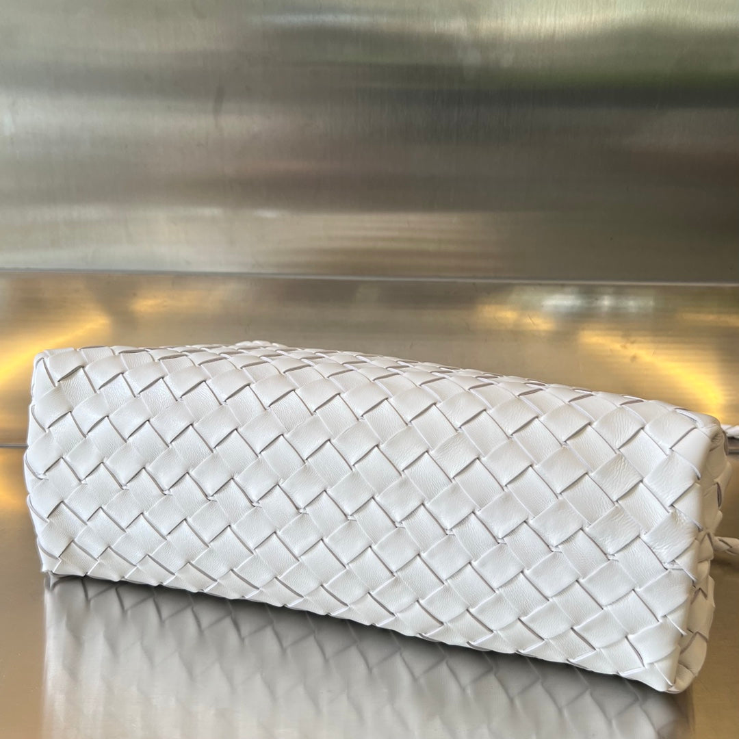 SMALL ANDIAMO 29 IN WHITE LAMBSKIN - Image 7